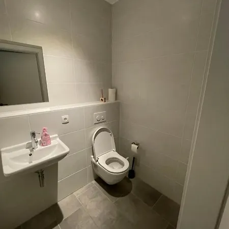 2 Bedroom In Gasperich * Luxemburg