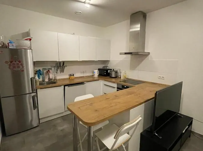 Appartamento 2 Bedroom In Gasperich Lussemburgo